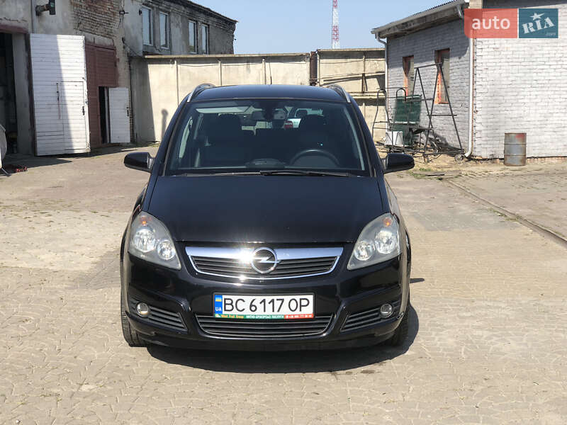 Мінівен Opel Zafira 2005 в Ковелі