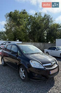 Минивэн Opel Zafira 2008 в Черкассах