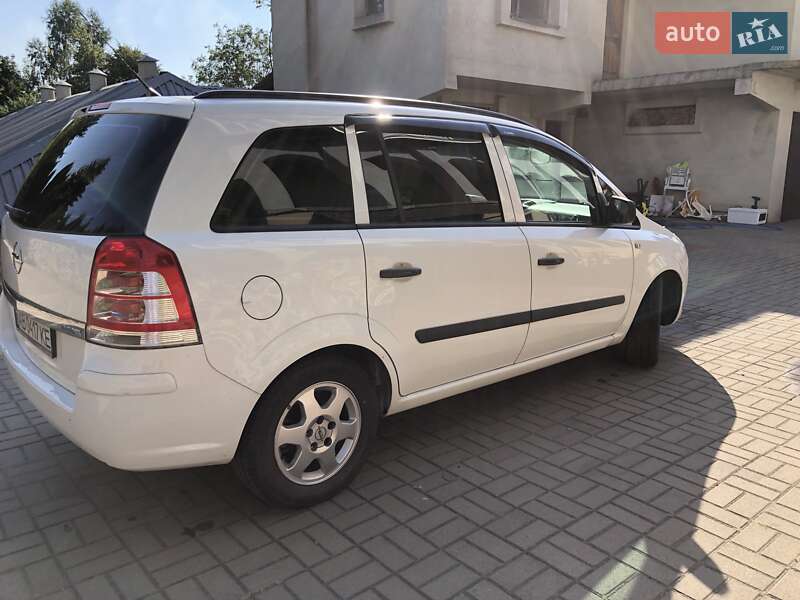 Мінівен Opel Zafira 2009 в Липовці