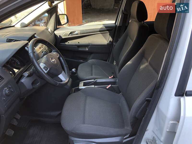 Мінівен Opel Zafira 2009 в Липовці