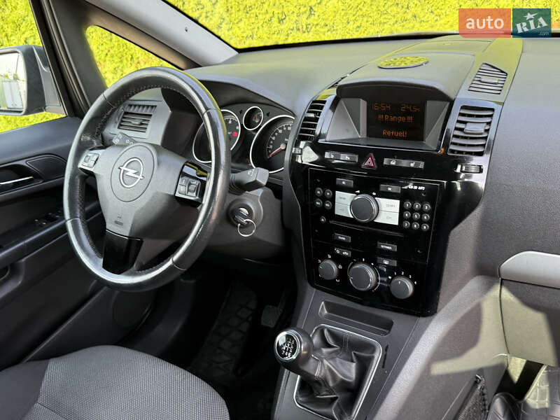Мінівен Opel Zafira 2010 в Стрию