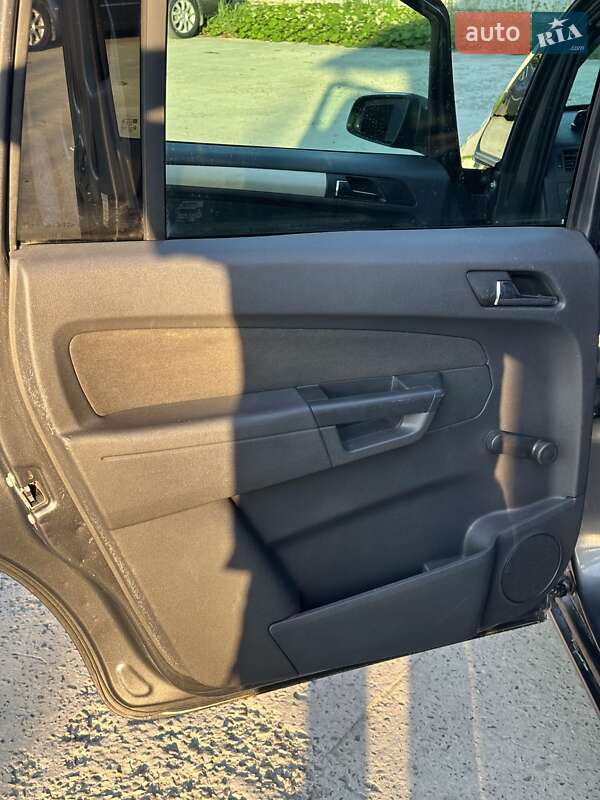 Минивэн Opel Zafira 2008 в Коломые