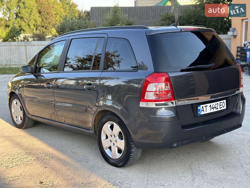 Минивэн Opel Zafira 2008 в Коломые