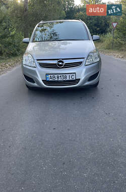 Минивэн Opel Zafira 2009 в Виннице