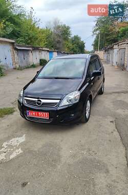 Минивэн Opel Zafira 2011 в Каменском