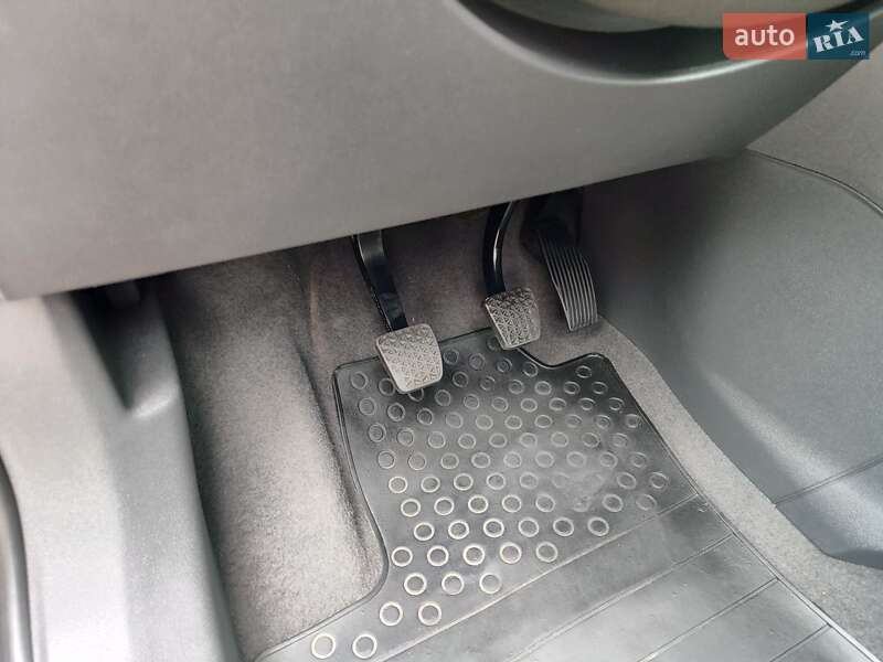 Минивэн Opel Zafira 2011 в Каменском