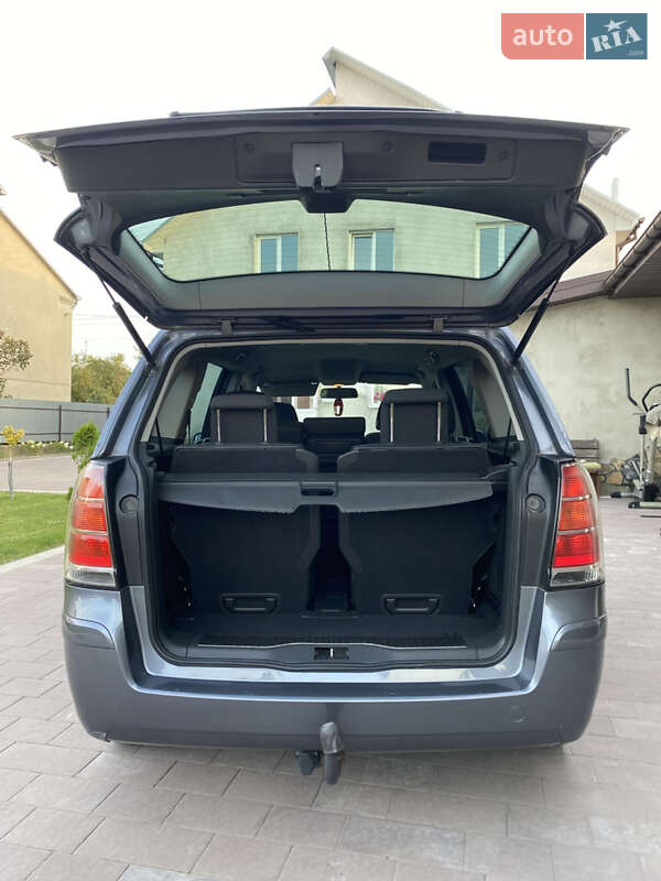 Мінівен Opel Zafira 2007 в Куликові