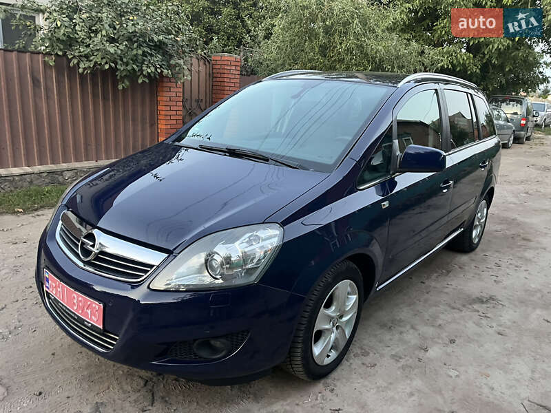 Opel Zafira 2011