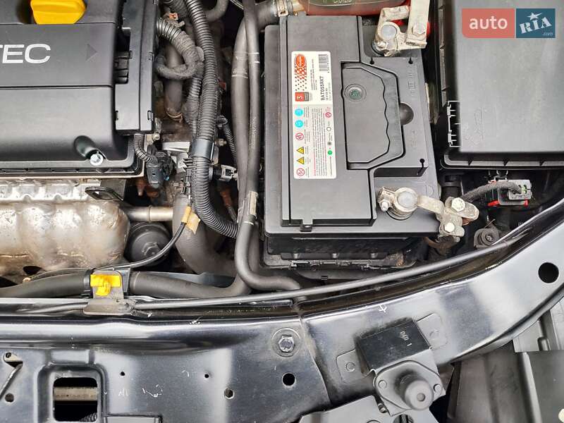 Минивэн Opel Zafira 2011 в Каменском