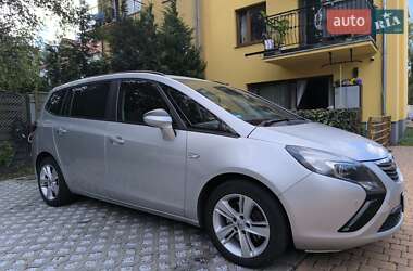 Мікровен Opel Zafira 2014 в Чернігові