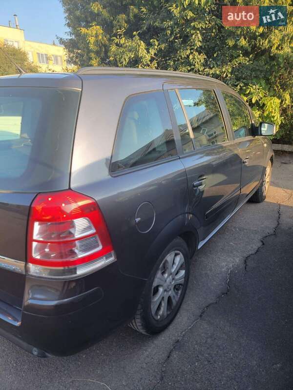 Минивэн Opel Zafira 2009 в Львове