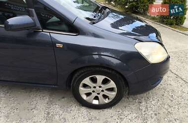 Минивэн Opel Zafira 2008 в 