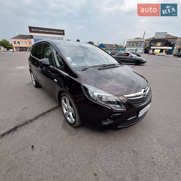Минивэн Opel Zafira 2011 в Мерефа
