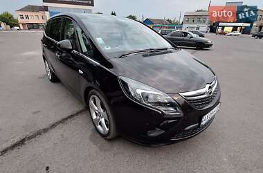 Минивэн Opel Zafira 2011 в 