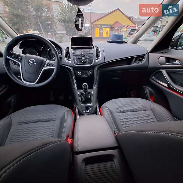 Минивэн Opel Zafira 2011 в Мерефа