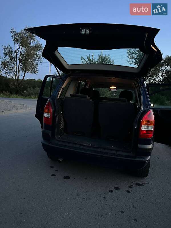 Минивэн Opel Zafira 2002 в Новом Калинове фото 16 Минивэн Opel Zafira 2002 в Новом Калинове