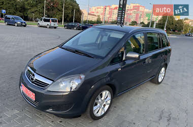 Минивэн Opel Zafira 2012 в 