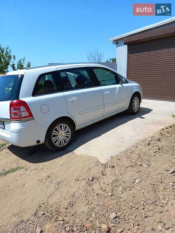 Минивэн Opel Zafira 2008 в Болграде фото 3 Минивэн Opel Zafira 2008 в Болграде