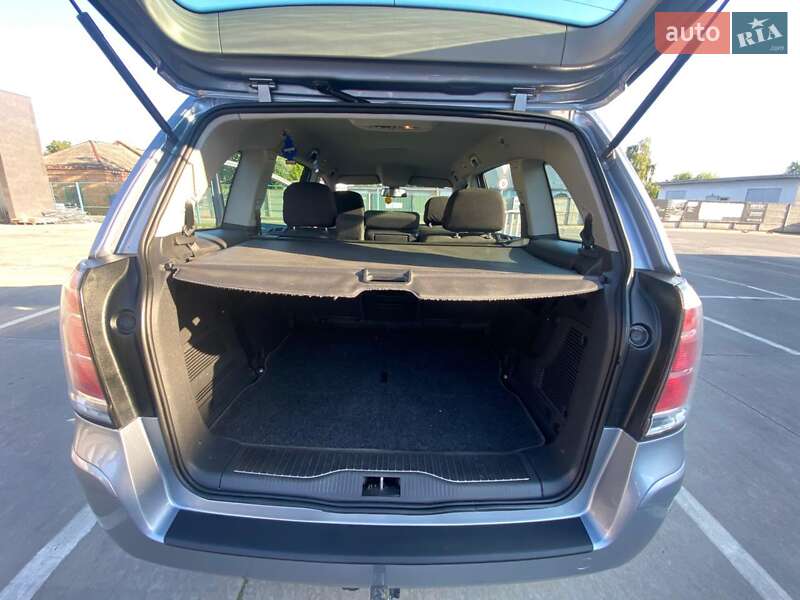 Минивэн Opel Zafira 2008 в Бердичеве
