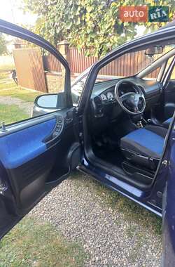 Минивэн Opel Zafira 2000 в 