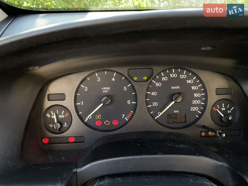 Минивэн Opel Zafira 2000 в Ровно