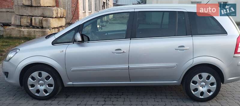 Минивэн Opel Zafira 2012 в Дрогобыче фото 4 Минивэн Opel Zafira 2012 в Дрогобыче