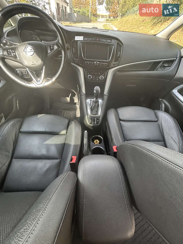 Минивэн Opel Zafira 2016 в Мукачево