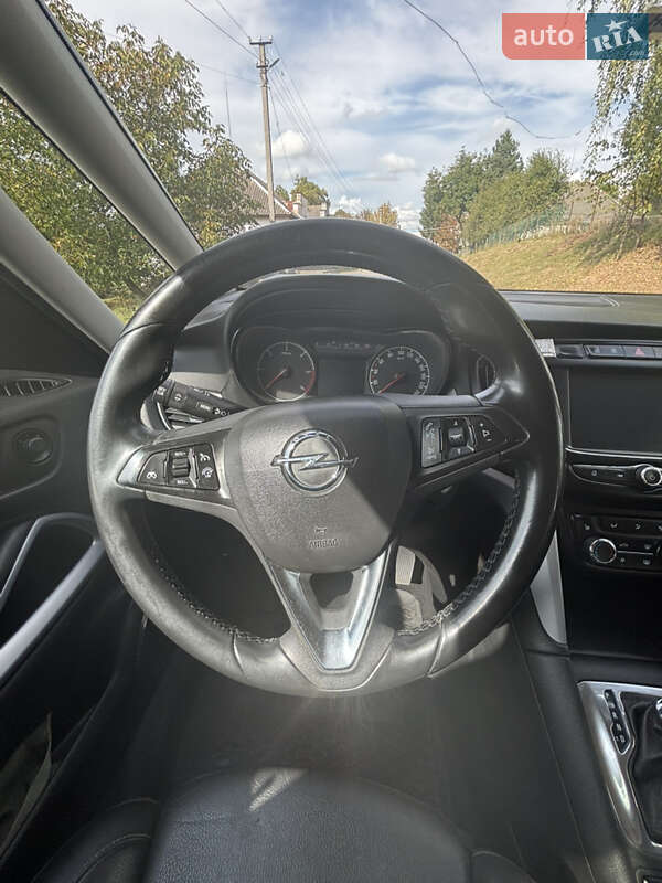 Минивэн Opel Zafira 2016 в Мукачево