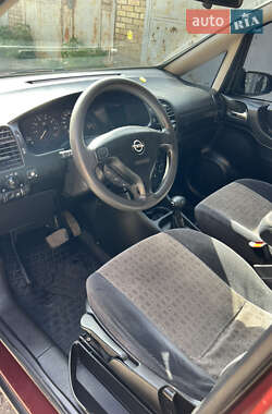 Минивэн Opel Zafira 2002 в 