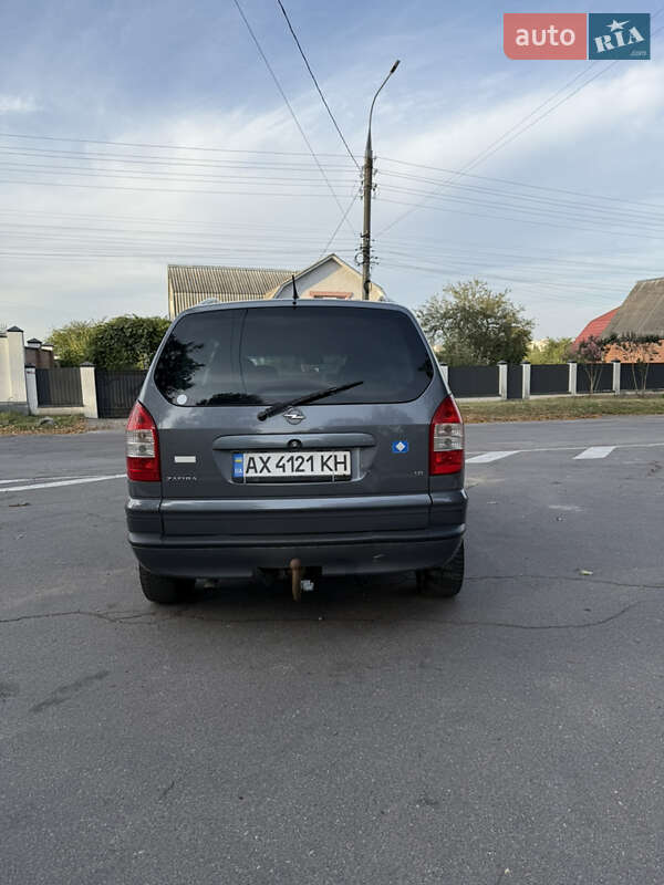 Минивэн Opel Zafira 2004 в Виннице