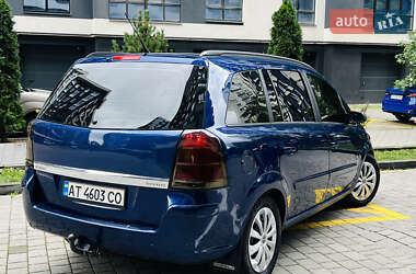 Минивэн Opel Zafira 2006 в 