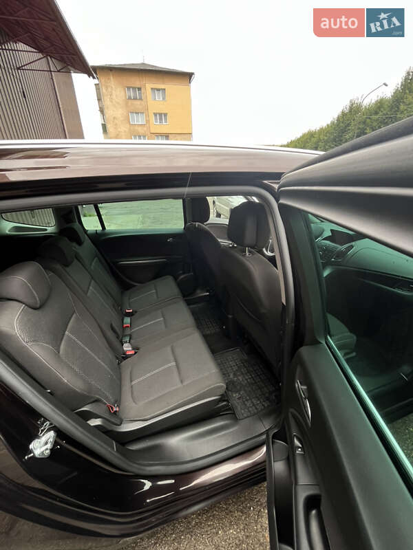 Минивэн Opel Zafira 2014 в Дрогобыче