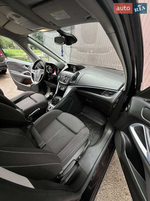 Минивэн Opel Zafira 2014 в Дрогобыче