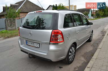 Минивэн Opel Zafira 2009 в 