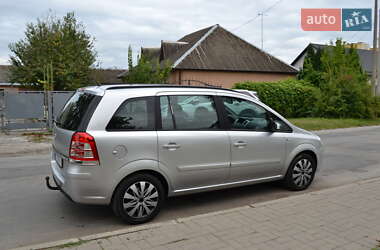 Минивэн Opel Zafira 2009 в 