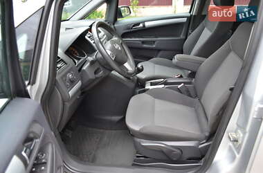 Минивэн Opel Zafira 2009 в 
