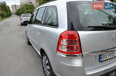 Минивэн Opel Zafira 2009 в 