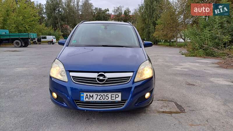 Мінівен Opel Zafira 2008 в Звягелі