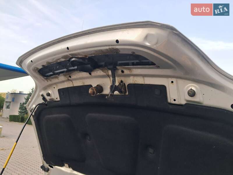 Минивэн Opel Zafira 2001 в Черновцах