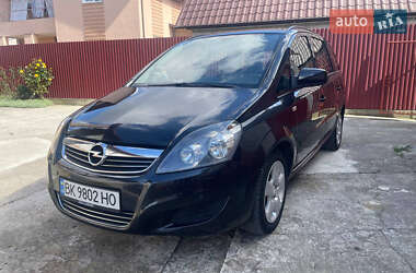 Мінівен Opel Zafira 2012 в Рівному
