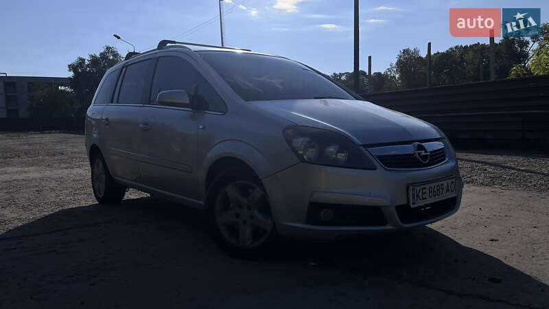 Минивэн Opel Zafira 2007 в Кривом Роге фото 3 Минивэн Opel Zafira 2007 в Кривом Роге