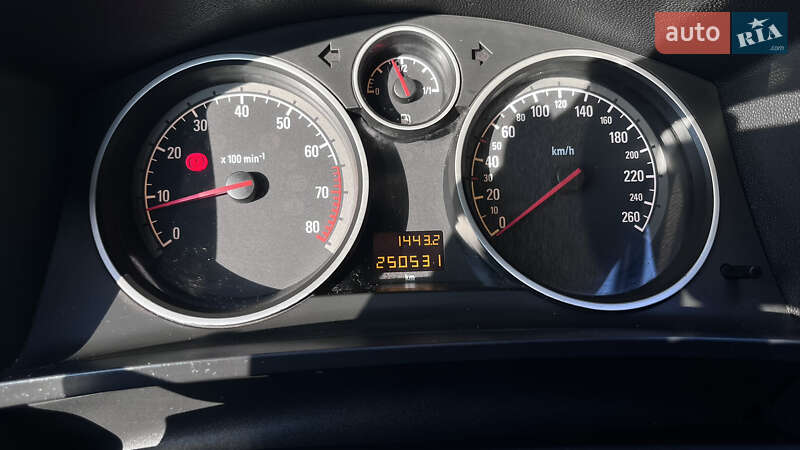 Минивэн Opel Zafira 2007 в Кривом Роге фото 8 Минивэн Opel Zafira 2007 в Кривом Роге