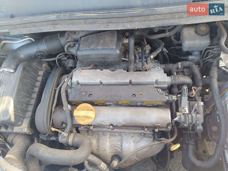 Минивэн Opel Zafira 2003 в Кривом Роге фото 12 Минивэн Opel Zafira 2003 в Кривом Роге