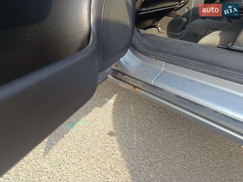 Минивэн Opel Zafira 2003 в Кривом Роге фото 18 Минивэн Opel Zafira 2003 в Кривом Роге