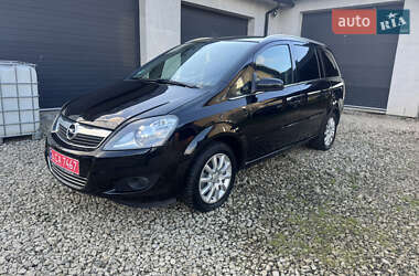 Мінівен Opel Zafira 2009 в Долині