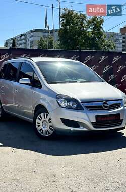 Opel Zafira 2012