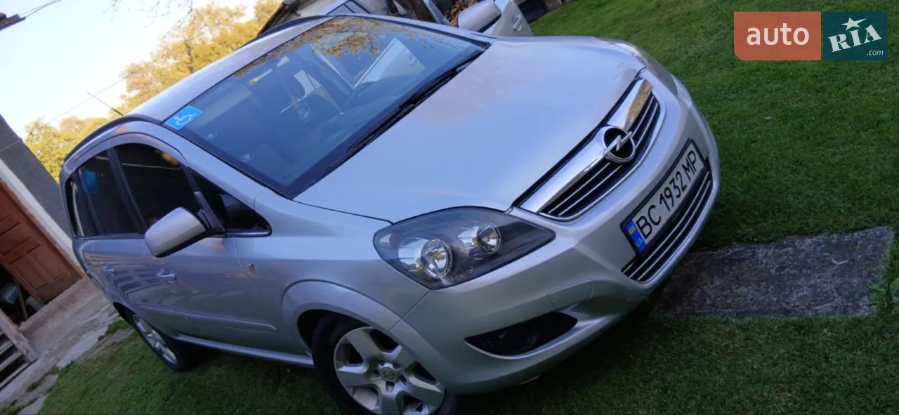 2010 Opel Zafira - мініатюра 16