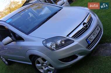 Opel Zafira 2011