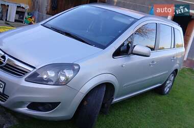 Минивэн Opel Zafira 2011 в 