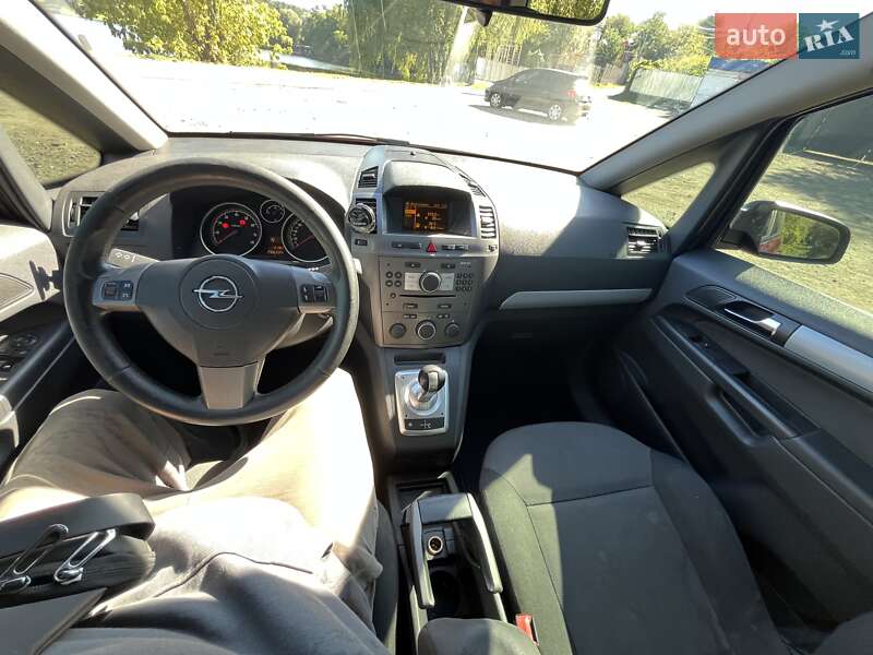 Мінівен Opel Zafira 2006 в Києві